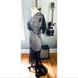 1930s black lace dress with train vintage black lace dress 40s medium